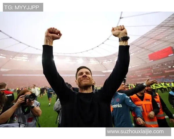 伤感足球球星的坎坷生涯与辉煌背后无声泪水长存 伤感足球球星的坎坷生涯与辉煌背后无声泪水长存