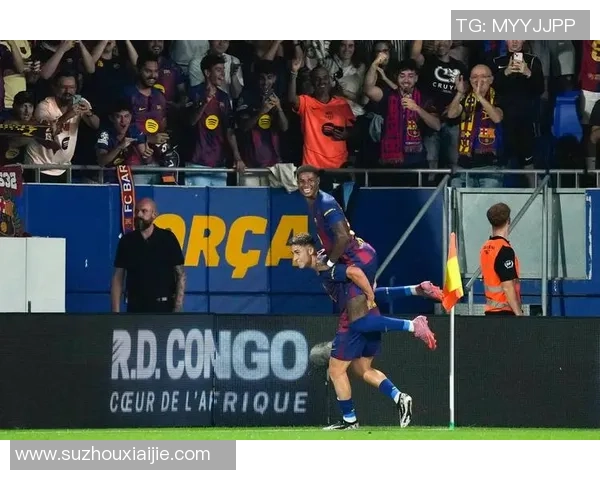 巴萨球星打足球展现团队默契与个人技巧全面解析